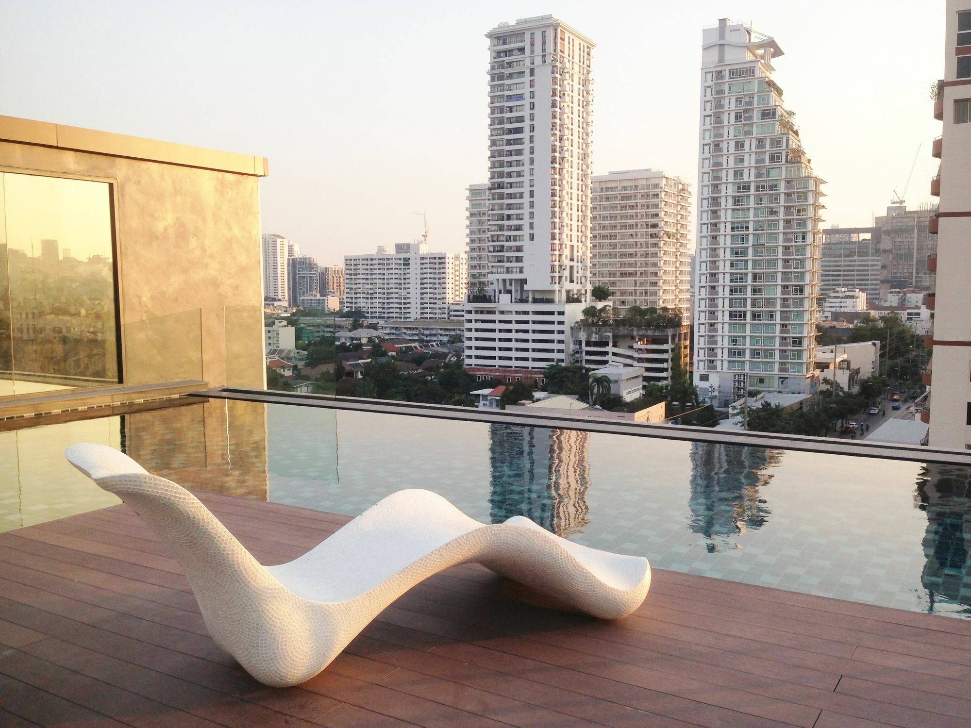 Uhg特昂格罗酒店 曼谷 外观 照片